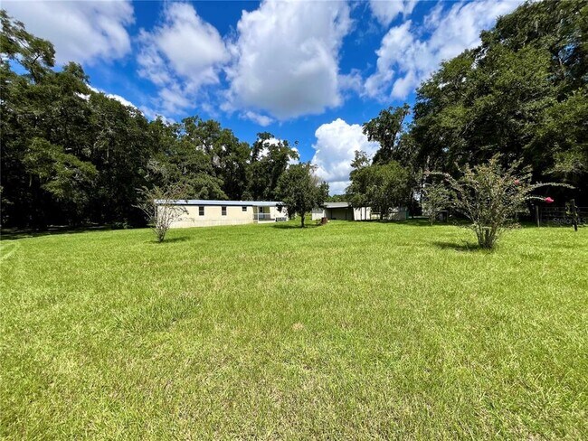 Building Photo - 8035 NE 33rd Ct