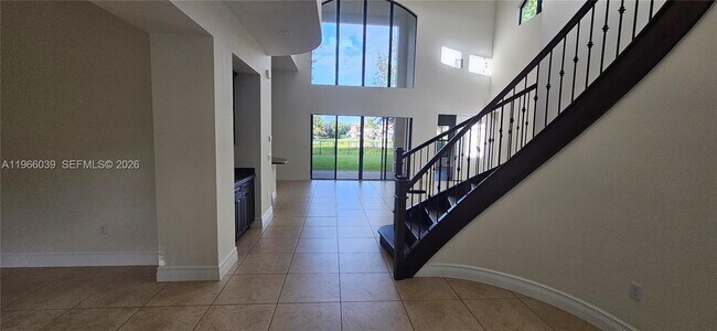 Building Photo - 8175 Lost Creek Ln