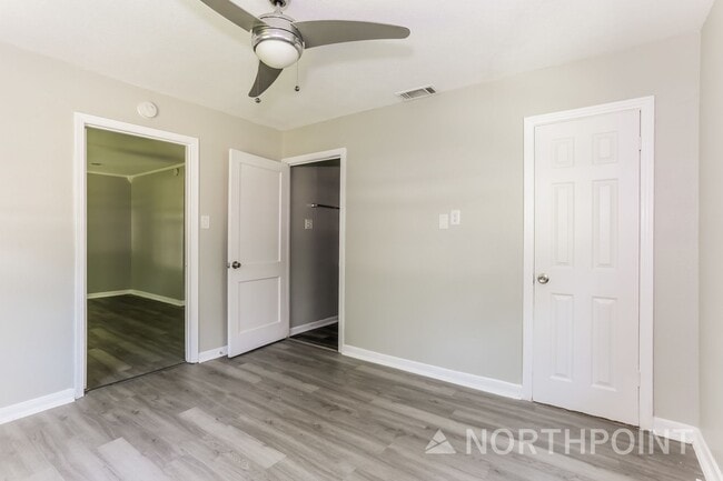 Building Photo - 3 BR/2BA | Newly Renovated Single Family Home  | Great Size Backyard| Quiet Neighborhood!