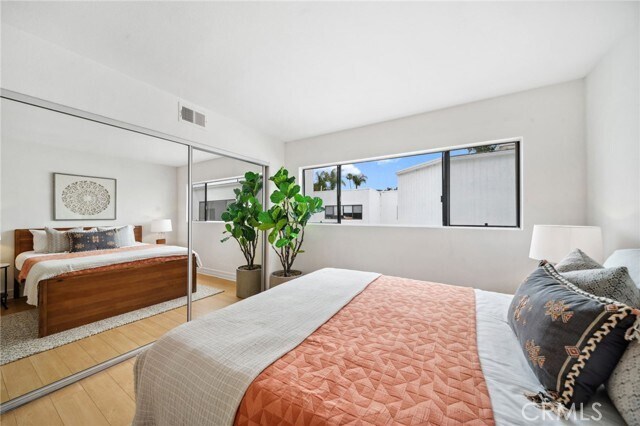 Building Photo - 2500 Abbot Kinney Blvd