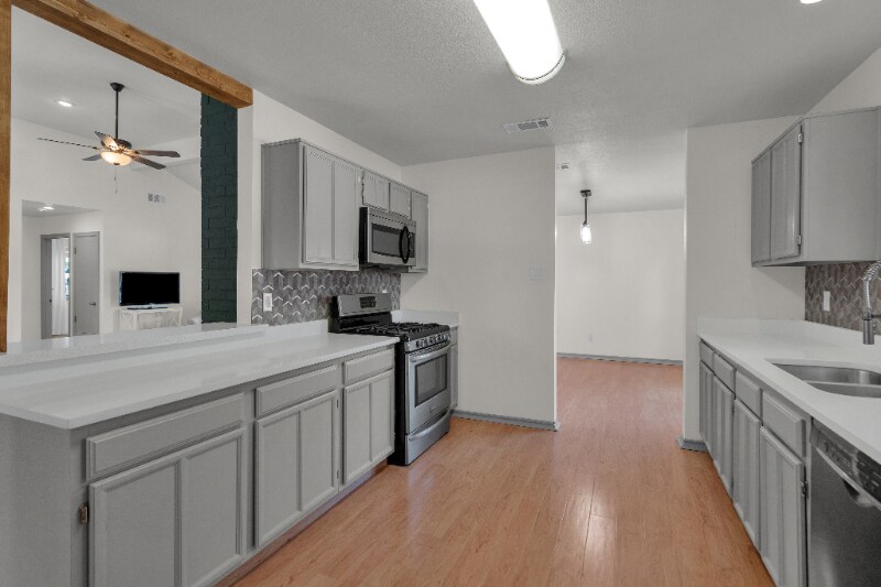 Building Photo - 2038 Sancerre Ln