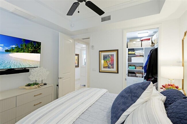 Building Photo - 10520 Boardwalk Loop