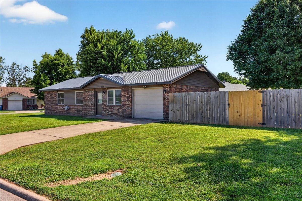 Building Photo - 2508 Purdue Cir