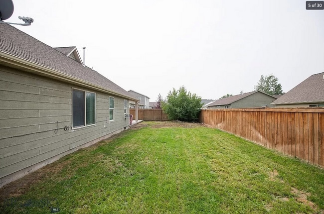 Building Photo - 4 Bedroom Home in River Rock