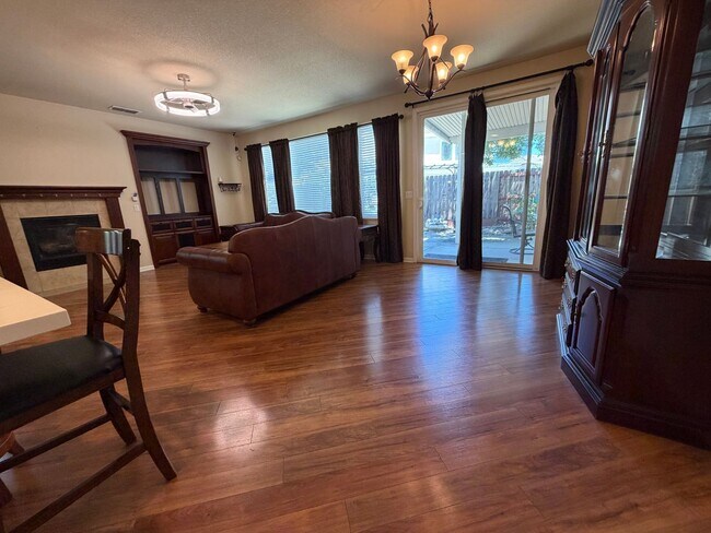 Building Photo - Spacious 4-Bedroom Elk Grove Home with Updated Kitchen, Quartz Countertops! VIEW TODAY!