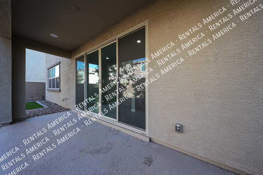 Building Photo - 1026 E Weatherby Way