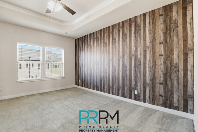 Building Photo - 49 Itasca Dr