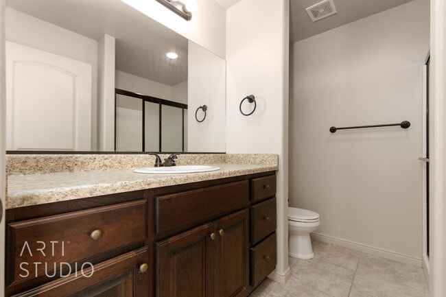 Building Photo - MOVE-IN SPECIAL $100 OFF FIRST MONTH'S REN...