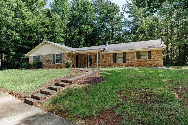 Building Photo - 126 Greenwood Dr