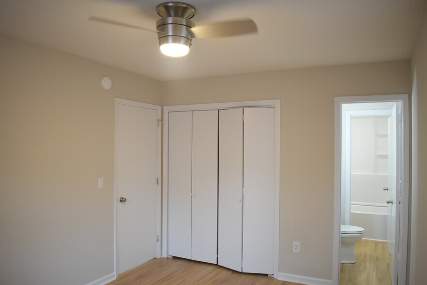 Building Photo - 4839 Berkley Dr