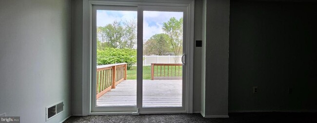 Building Photo - 16914 Dorchester Pl