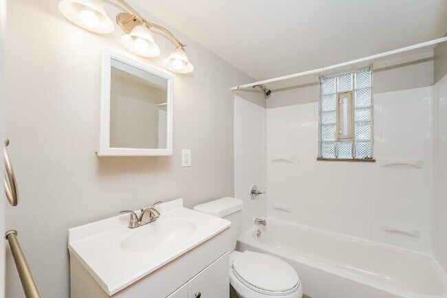 Building Photo - 20231 Crystal Ave