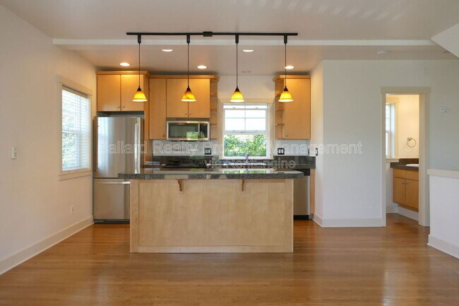 Building Photo - 5612 28th Ave NW