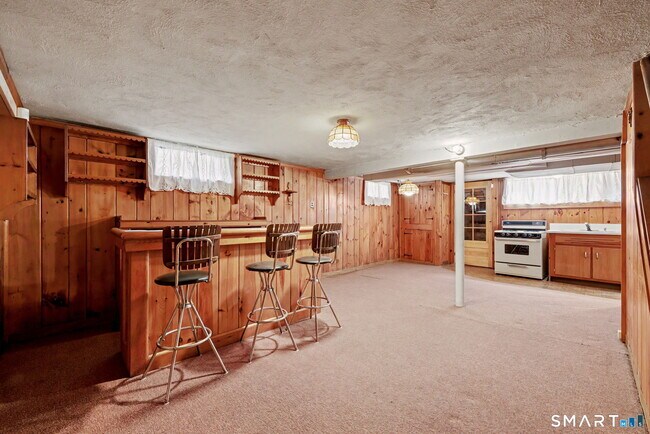 Building Photo - 21 Victory Ct