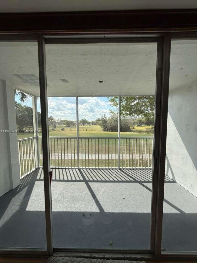 Building Photo - 2691 S Course Dr