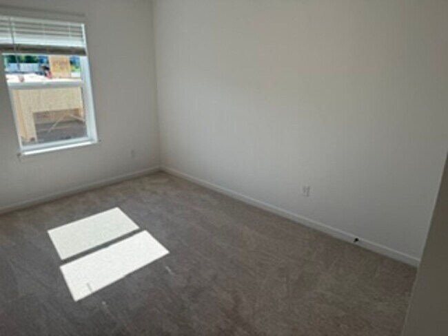 Building Photo - Stunning New Build Townhome in Denver 3 Bed 2.5 Bath 1,514 Sq. Ft. $500 MOVE IN SPECIAL