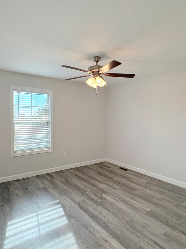 Building Photo - 934 Rodeo Ln