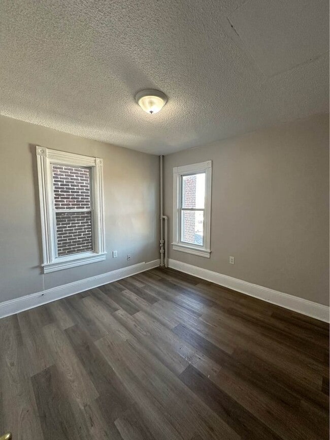 Building Photo - 1328 Pittston Ave