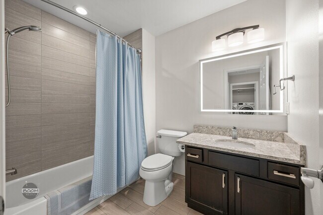 Building Photo - 11519 Discovery Park Dr