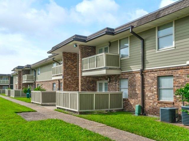 Tiger Plaza Apartments - Tiger Den Apartments