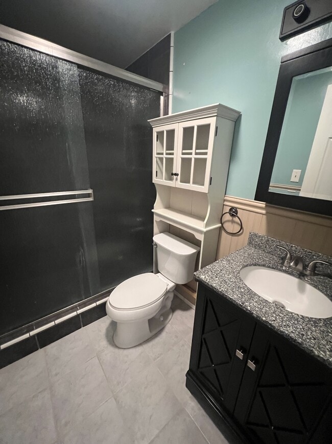 Building Photo - 2217 Madera Rd