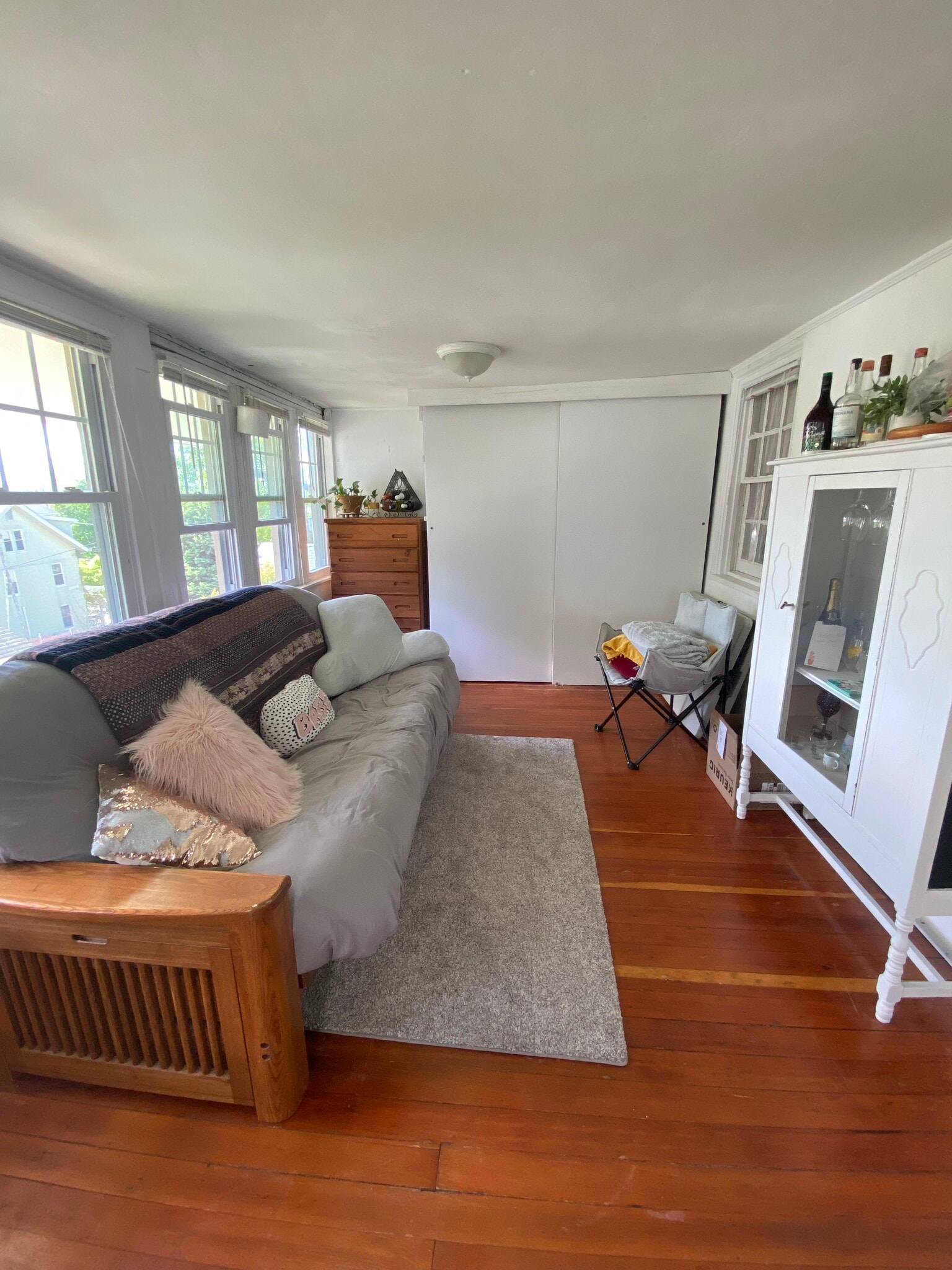 Bdr 1st floor back - 81 Cedar St