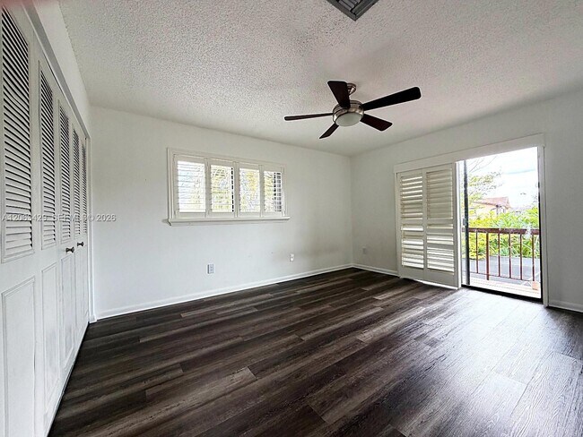 Building Photo - 4226 Landar Dr
