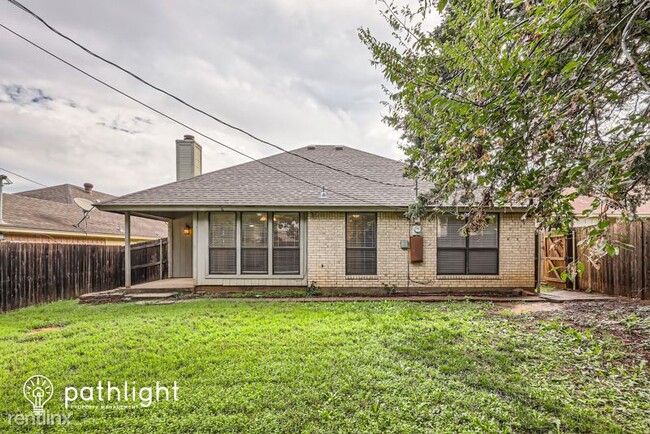 Building Photo - 3 br, 2 bath House - 5902 Sterling Green T...