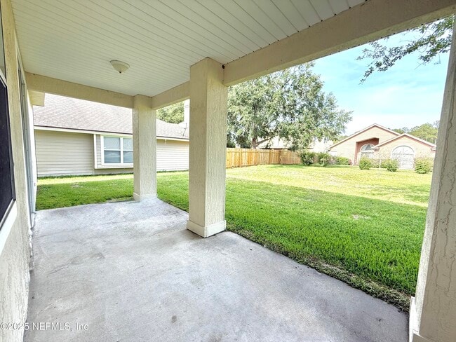 Building Photo - 2080 Trailing Pines Way