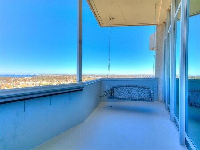 Building Photo - 5900 Mosteller Dr