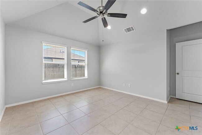 Building Photo - 193 Heather Glen Way