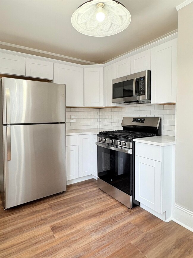 Building Photo - 42-44 Intervale Rd