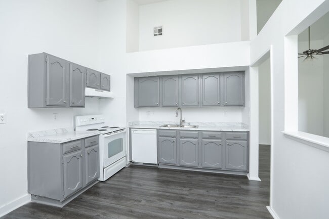 Building Photo - 17518 Bullis Gap Dr