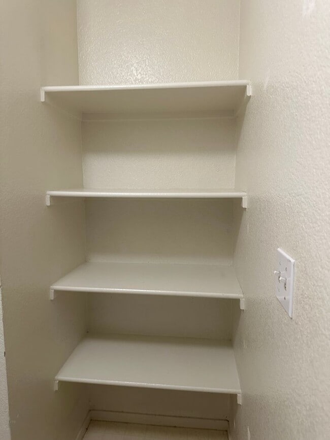 Building Photo - 26 Dawn Rose Way