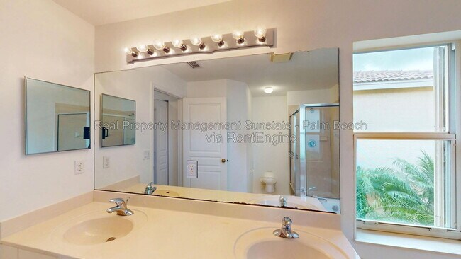 Building Photo - 5060 Starblaze Dr