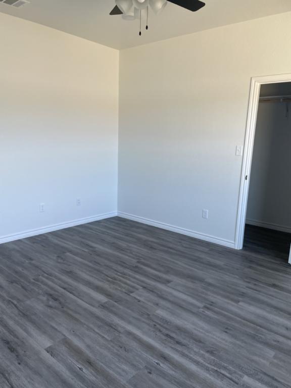 Building Photo - 405 Lost Trl