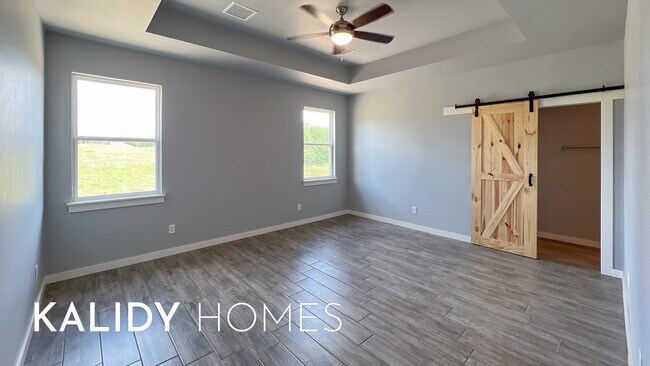 Building Photo - 17583 Natalie Ct