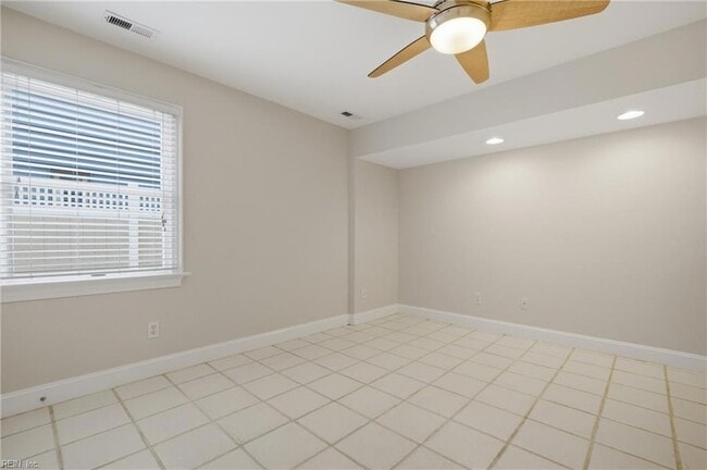 Building Photo - 508 Virginia Dare Dr