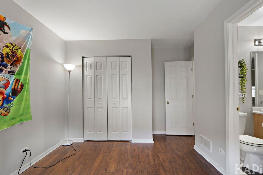 Building Photo - 750 Dillon Ct