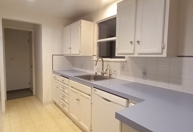 Building Photo - 11532 4th Ave NW