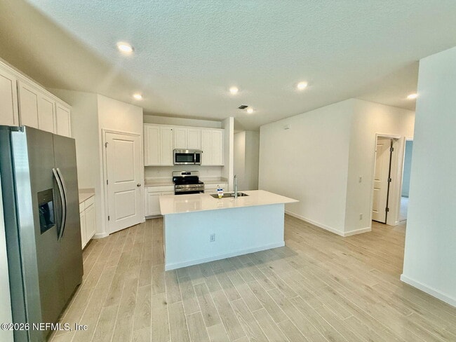 Building Photo - 3016 Raven Trce