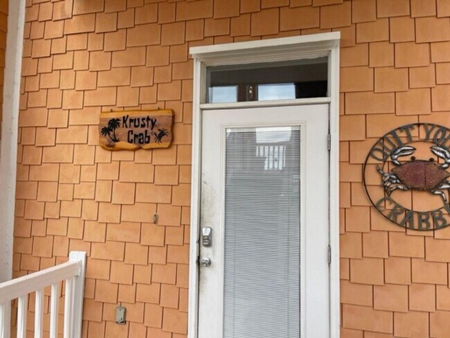 Building Photo - 1232 W Lagoon Ave