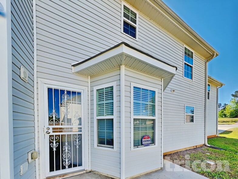 Building Photo - 800 Betsy Ross Trail