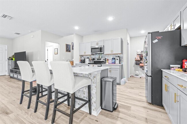 Building Photo - 13030 Boggy Creek Dr