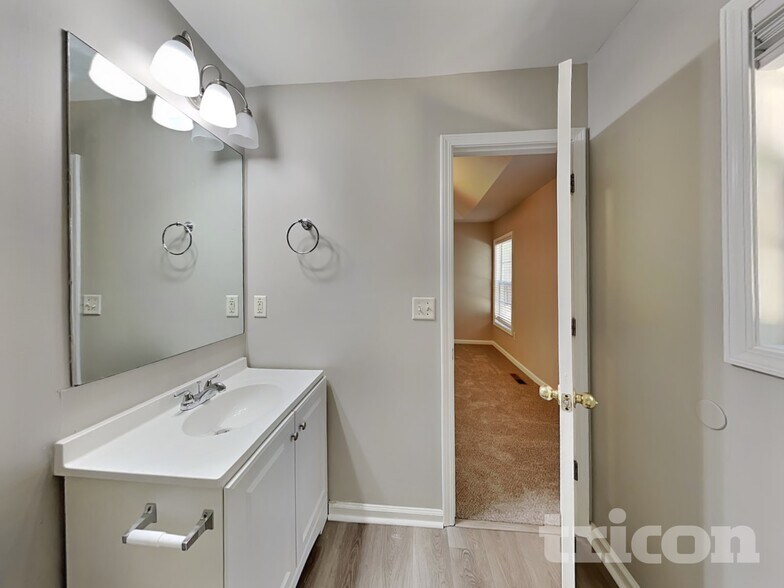 Building Photo - 2979 Rolling Ln