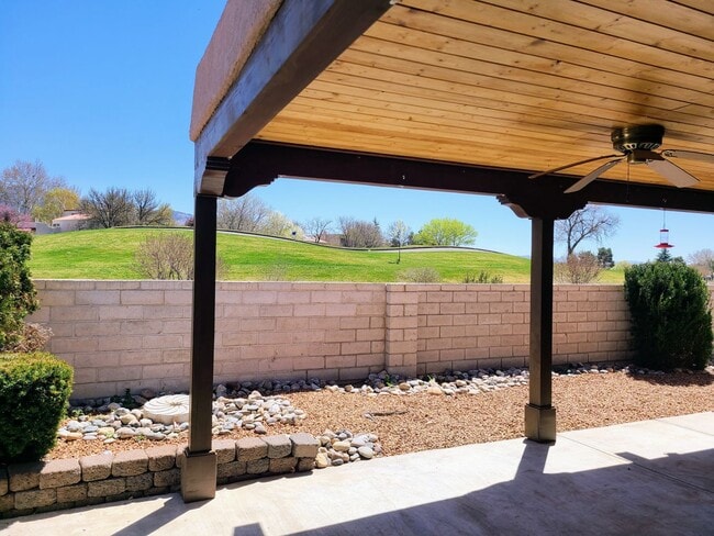 Building Photo - BEAUTIFUL HOME IN A PRIME LOCATION | Showings Coming soon!