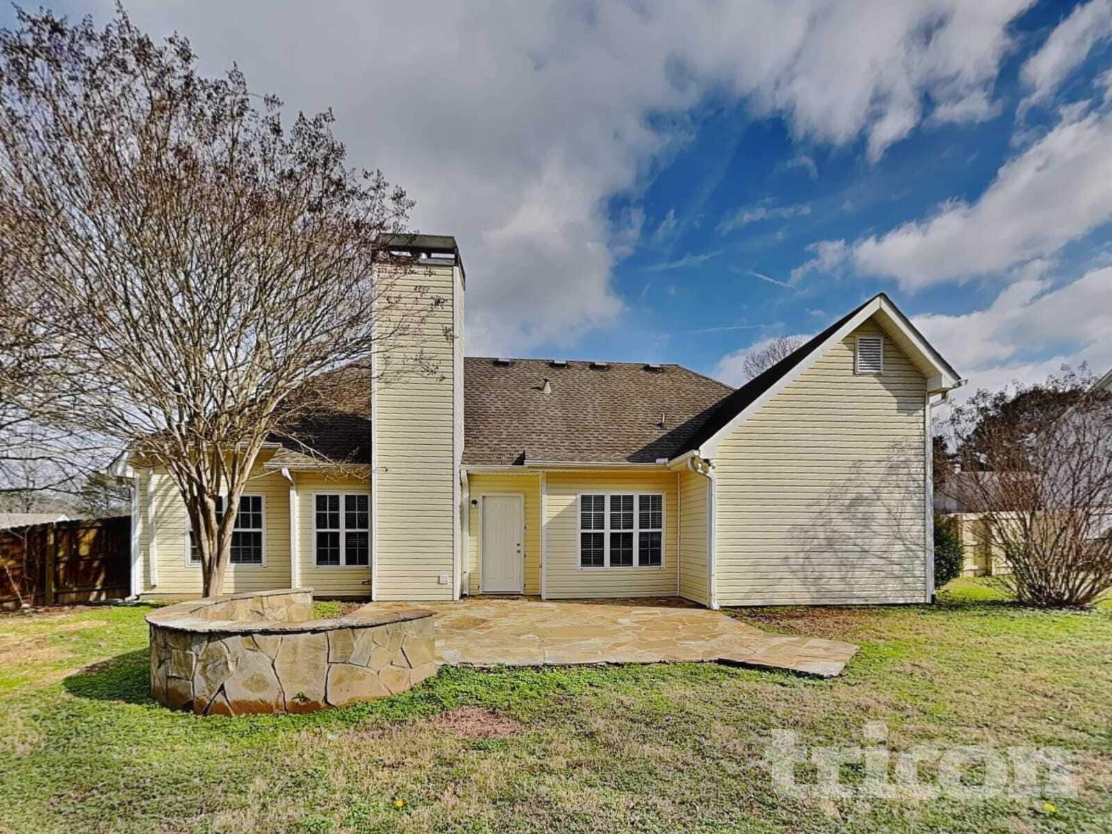 Building Photo - 170 Orchard View