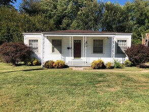 Building Photo - 1837 Farnsley Rd