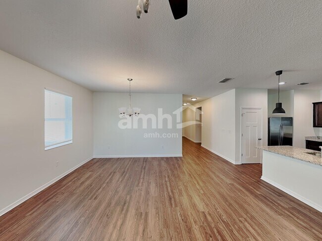 Building Photo - 5116 Piazza Loop