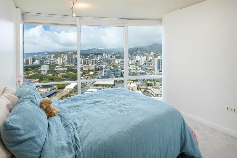 Building Photo - 1288 Kapiolani Blvd